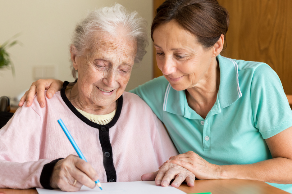 Jak wspierać seniora z demencją